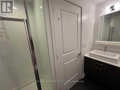 1209 - 9201 Yonge Street, Richmond Hill (Langstaff), ON - Indoor Photo Showing Bathroom