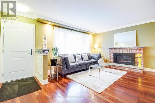 2518 Stillmeadow Road, Mississauga, ON - Indoor Photo Showing Living Room With Fireplace