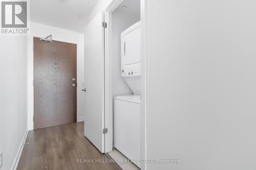 609 - 2560 Eglinton Avenue W, Mississauga (Erin Mills), ON - Indoor Photo Showing Laundry Room