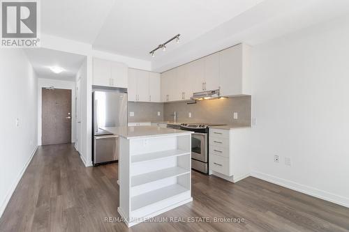 609 - 2560 Eglinton Avenue W, Mississauga, ON - Indoor Photo Showing Kitchen