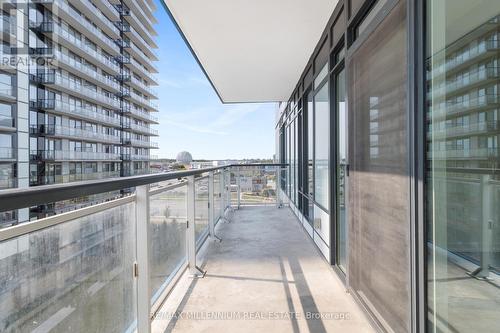 609 - 2560 Eglinton Avenue W, Mississauga, ON - Outdoor With Balcony With Exterior