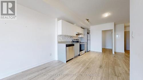 A610 - 3210 Dakota Common, Burlington (Alton), ON - Indoor Photo Showing Kitchen With Stainless Steel Kitchen