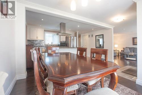 516 Woodward Avenue, Milton (Dorset Park), ON - Indoor Photo Showing Dining Room