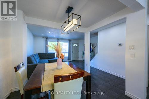 7 - 120 Quigley Road, Hamilton (Vincent), ON - Indoor Photo Showing Dining Room