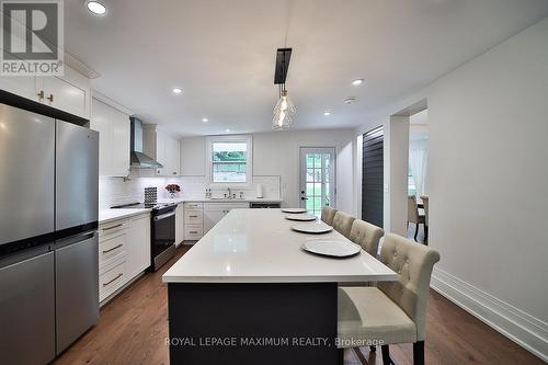 158 Church Street S, St. Marys, ON - Indoor Photo Showing Kitchen With Upgraded Kitchen