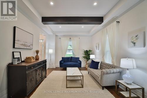 158 Church Street S, St. Marys, ON - Indoor Photo Showing Living Room