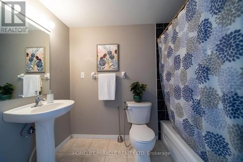 15B - 139 Brighton Street, Waterloo, ON - Indoor Photo Showing Bathroom