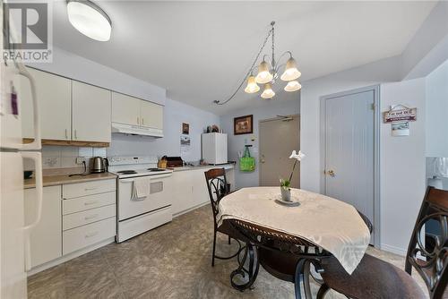 5747 Highway 69 North, Hanmer, ON - Indoor Photo Showing Kitchen