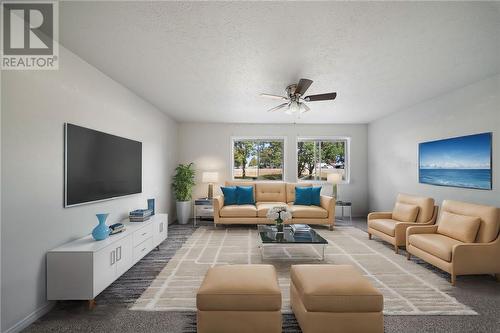 5747 Highway 69 North, Hanmer, ON - Indoor Photo Showing Living Room