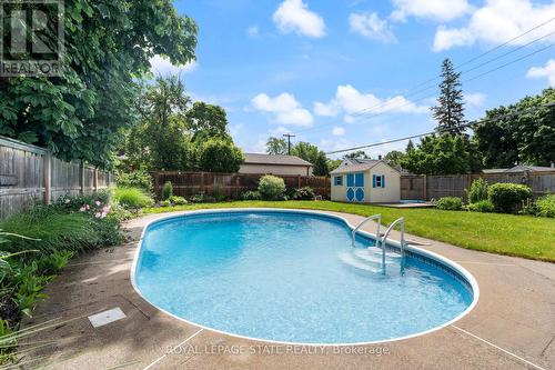 57 West 4Th Street, Hamilton (Southam), ON - Outdoor With In Ground Pool With Backyard