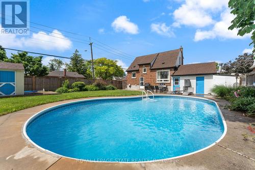 57 West 4Th Street, Hamilton (Southam), ON - Outdoor With In Ground Pool With Backyard