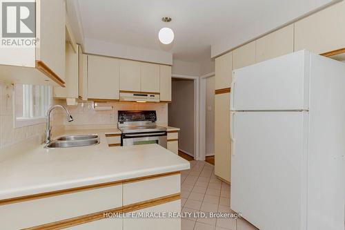 37 Candy Crescent, Brampton, ON - Indoor Photo Showing Kitchen With Double Sink