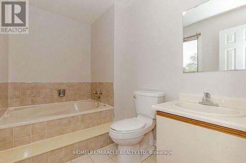 37 Candy Crescent, Brampton (Credit Valley), ON - Indoor Photo Showing Bathroom