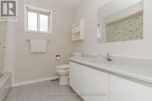 37 Candy Crescent, Brampton, ON - Indoor Photo Showing Bathroom