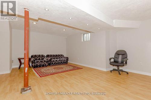 37 Candy Crescent, Brampton, ON - Indoor