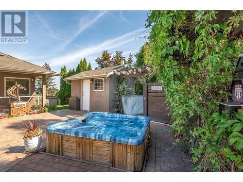 465 Okaview Road, Kelowna, BC - Outdoor With Deck Patio Veranda