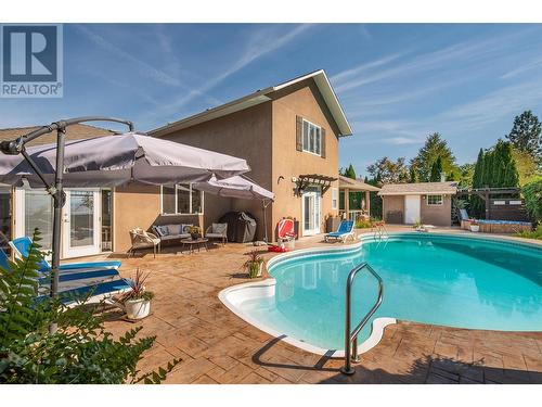 465 Okaview Road, Kelowna, BC - Outdoor With In Ground Pool