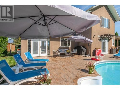 465 Okaview Road, Kelowna, BC - Outdoor With In Ground Pool