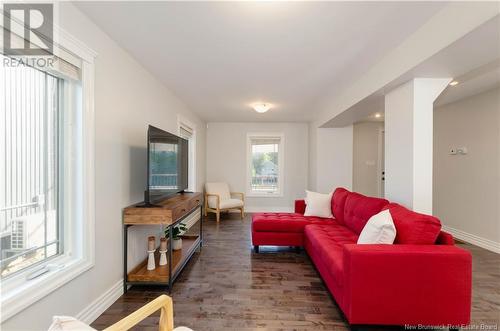 472 Robinson Street, Moncton, NB - Indoor Photo Showing Living Room