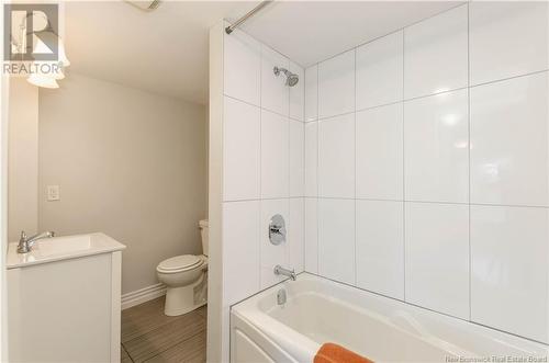 472 Robinson Street, Moncton, NB - Indoor Photo Showing Bathroom