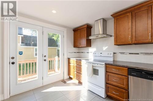 472 Robinson Street, Moncton, NB - Indoor Photo Showing Kitchen