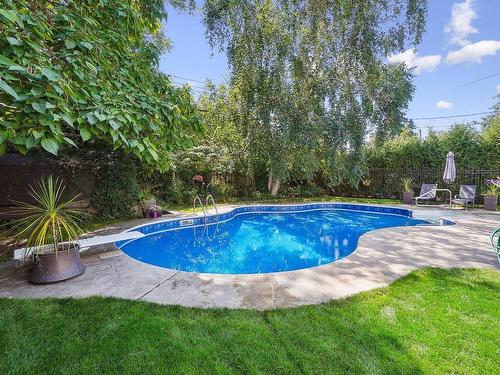 Garden - 436 Ch. Strathcona, Mont-Royal, QC - Outdoor With In Ground Pool With Backyard