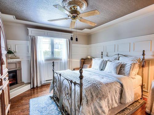 Chambre Ã  coucher principale - 1553 Boul. Jolibourg, Laval (Sainte-Dorothée), QC - Indoor Photo Showing Bedroom