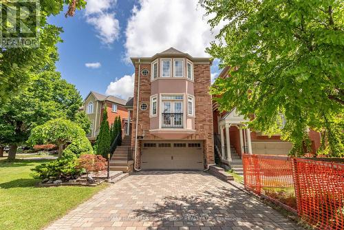 25 Crispin Court, Markham (Buttonville), ON - Outdoor With Facade