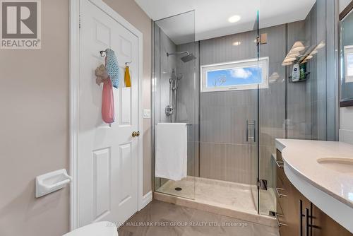 25 Crispin Court, Markham (Buttonville), ON - Indoor Photo Showing Bathroom