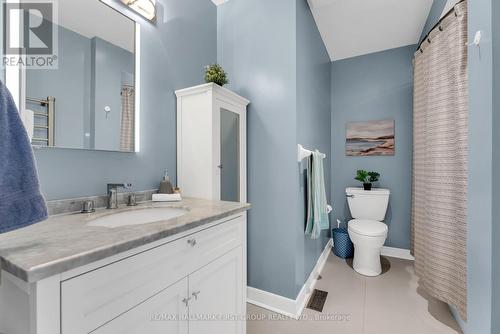 25 Crispin Court, Markham (Buttonville), ON - Indoor Photo Showing Bathroom