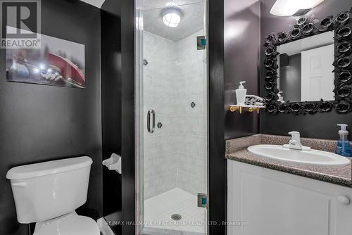 25 Crispin Court, Markham (Buttonville), ON - Indoor Photo Showing Bathroom