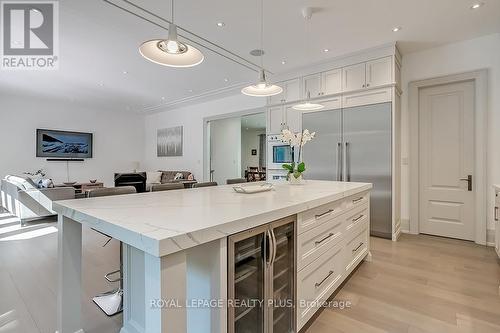 3136 Limestone Road, Milton, ON - Indoor Photo Showing Kitchen With Upgraded Kitchen