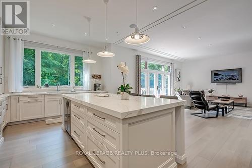 3136 Limestone Road, Milton, ON - Indoor Photo Showing Kitchen