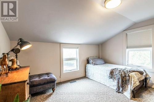 627 Bayshore Boulevard, Burlington, ON - Indoor Photo Showing Bedroom