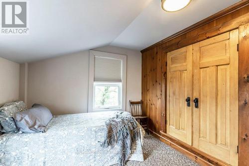 627 Bayshore Boulevard, Burlington, ON - Indoor Photo Showing Bedroom