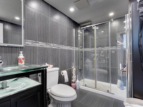 Salle de bains - 633 1Re Avenue, Laval (Fabreville), QC - Indoor Photo Showing Bathroom