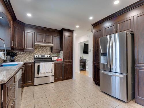 Cuisine - 633 1Re Avenue, Laval (Fabreville), QC - Indoor Photo Showing Kitchen With Double Sink With Upgraded Kitchen