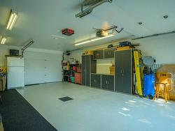 Garage - 