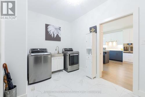 2358 Wickerson Road, London, ON - Indoor Photo Showing Kitchen