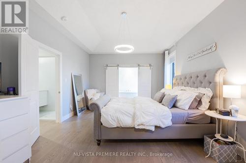 2358 Wickerson Road, London, ON - Indoor Photo Showing Bedroom