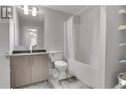 4736 Parkside Drive, Prince George, BC - Indoor Photo Showing Bathroom