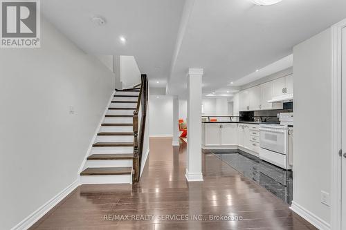 3836 Allcroft Road, Mississauga, ON - Indoor