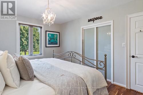 1381 Beemer Avenue, Mississauga, ON - Indoor Photo Showing Bedroom