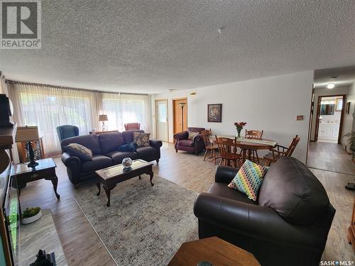 114 Cairo Street, Wolseley, SK - Indoor Photo Showing Living Room