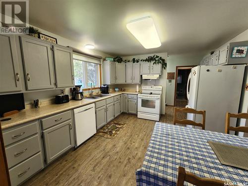 114 Cairo Street, Wolseley, SK - Indoor Photo Showing Kitchen With Double Sink