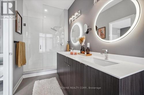 3081 Ernest Appelbe Boulevard W, Oakville, ON - Indoor Photo Showing Bathroom