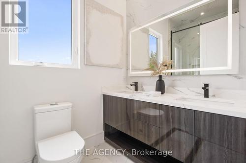 231 Falstaff Avenue, Toronto (Maple Leaf), ON - Indoor Photo Showing Bathroom