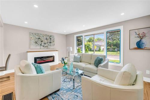 32 Miami Drive, Hamilton, ON - Indoor Photo Showing Living Room With Fireplace