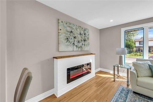 32 Miami Drive, Hamilton, ON - Indoor Photo Showing Living Room With Fireplace