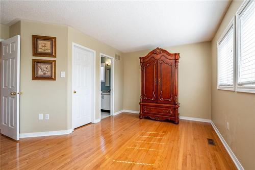 5740 Stibbard Road, Mississauga, ON - Indoor Photo Showing Other Room